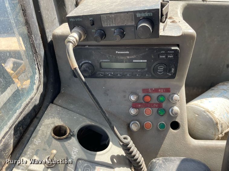 image for item LJ9622 Komatsu PC450-6  excavator