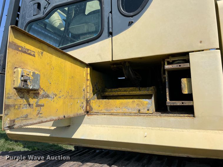 image for item LJ9622 Komatsu PC450-6  excavator