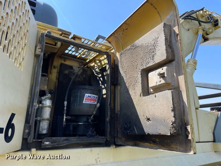 image for item LJ9622 Komatsu PC450-6  excavator