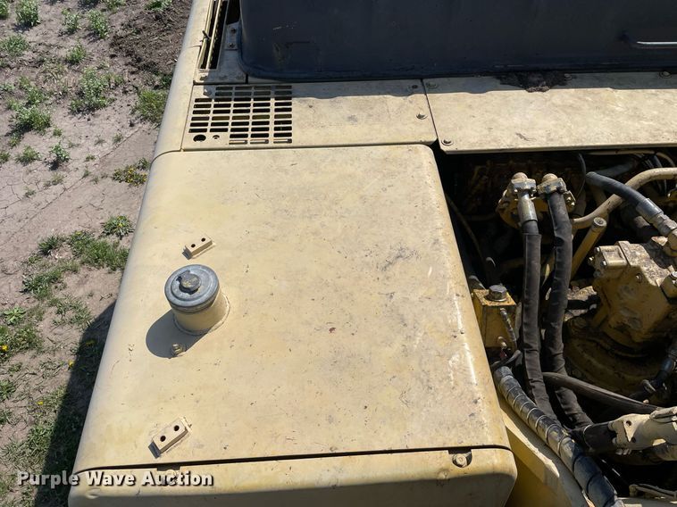 image for item LJ9622 Komatsu PC450-6  excavator