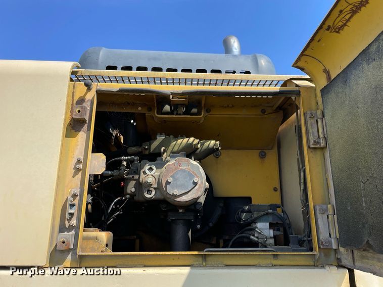 image for item LJ9622 Komatsu PC450-6  excavator