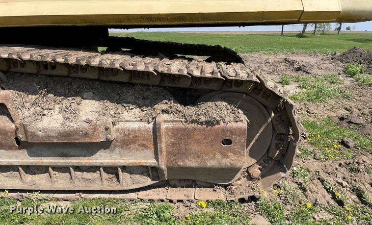 image for item LJ9622 Komatsu PC450-6  excavator