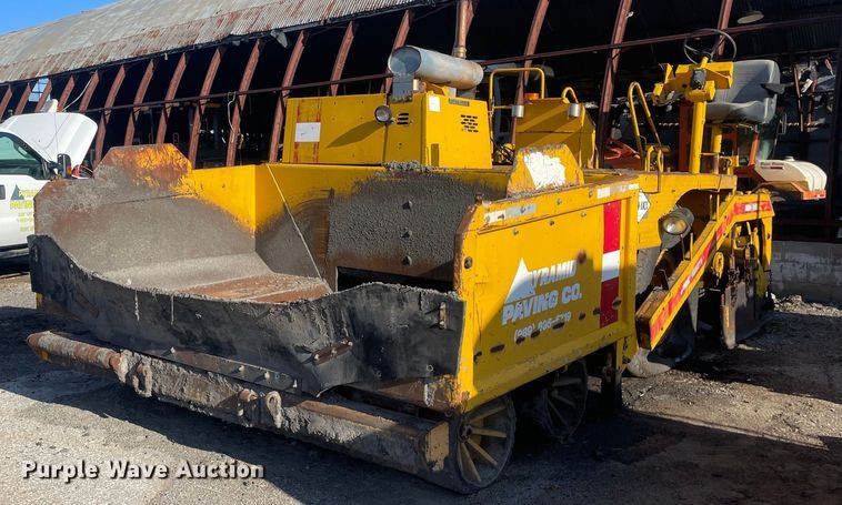 image for item LJ9624 1988 Blaw Knox PF-172  paver