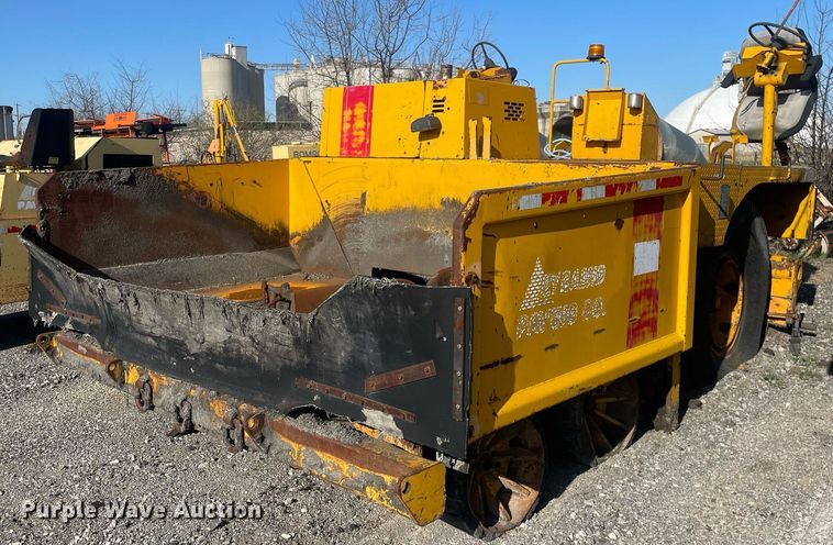 image for item LJ9624 1988 Blaw Knox PF-172  paver