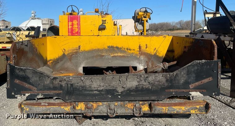 image for item LJ9624 1988 Blaw Knox PF-172  paver