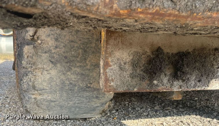 image for item LJ9624 1988 Blaw Knox PF-172  paver