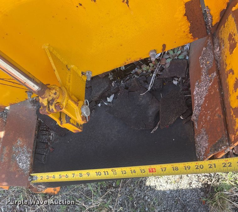 image for item LJ9625 Midland MA346  road widener