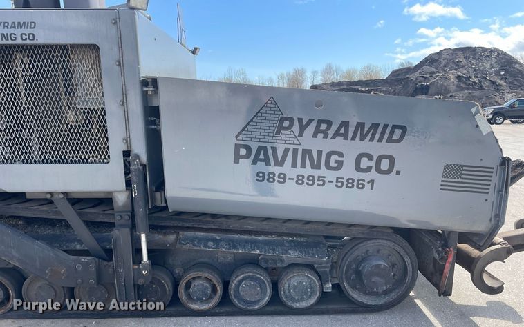 image for item LJ9628 2007 Roadtec RP195  paver