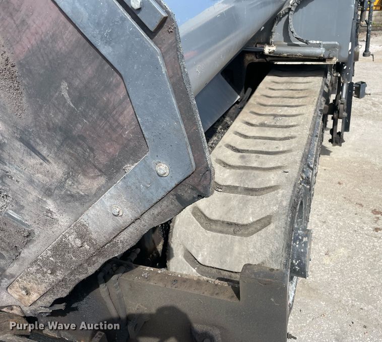 image for item LJ9628 2007 Roadtec RP195  paver