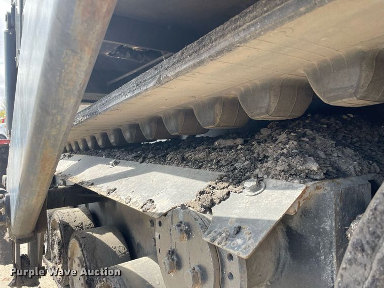 image for item LJ9628 2007 Roadtec RP195  paver