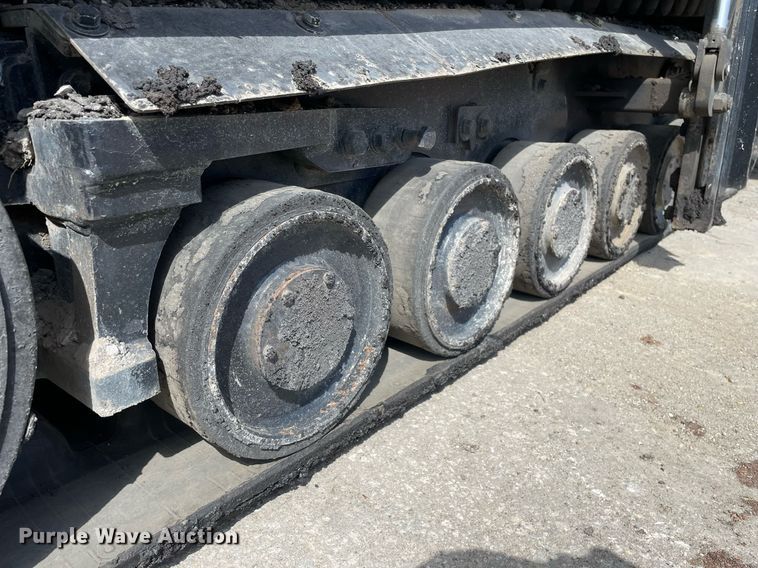 image for item LJ9628 2007 Roadtec RP195  paver