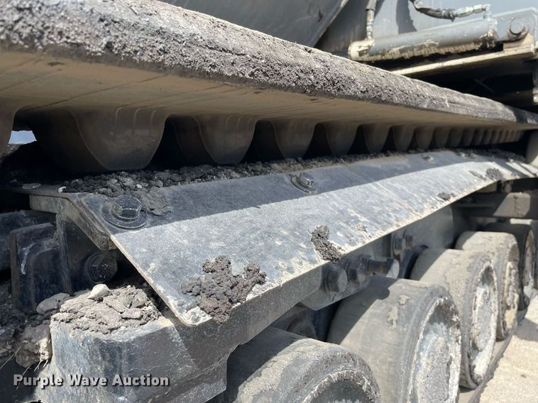 image for item LJ9628 2007 Roadtec RP195  paver