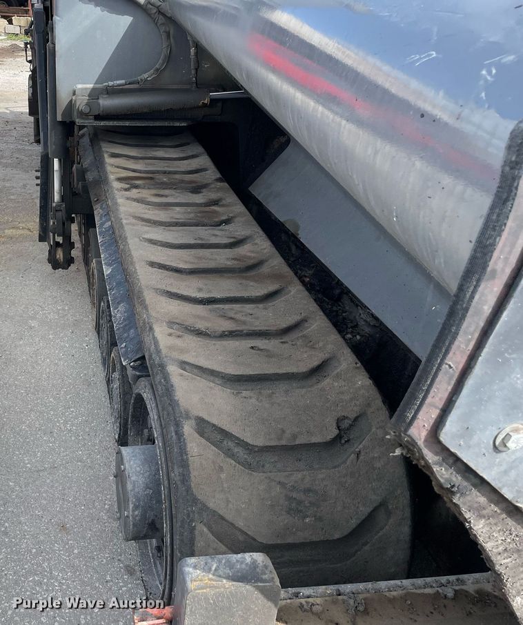 image for item LJ9628 2007 Roadtec RP195  paver