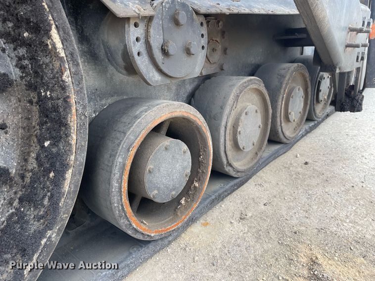 image for item LJ9628 2007 Roadtec RP195  paver