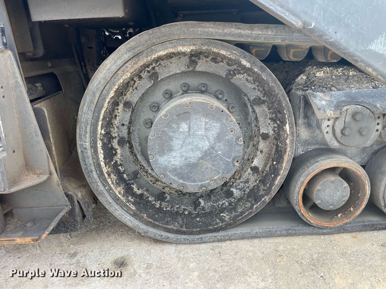 image for item LJ9628 2007 Roadtec RP195  paver