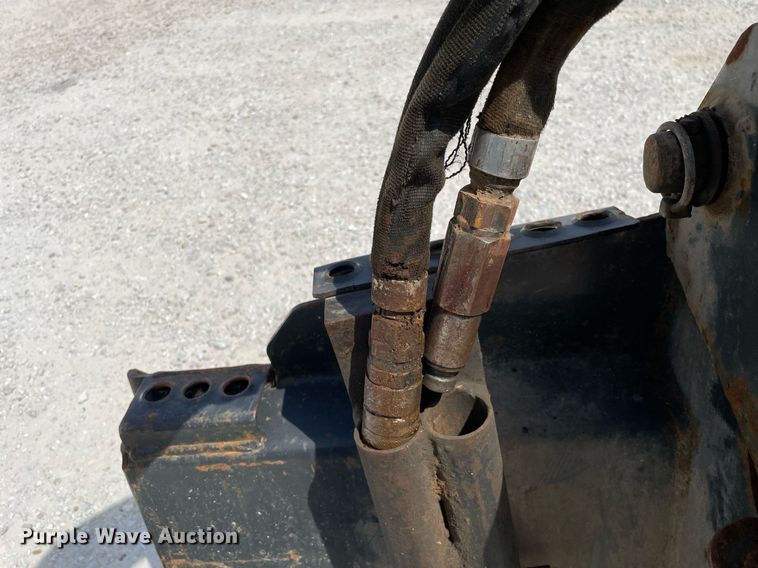 image for item LJ9633 Bobcat 30C  skid steer auger