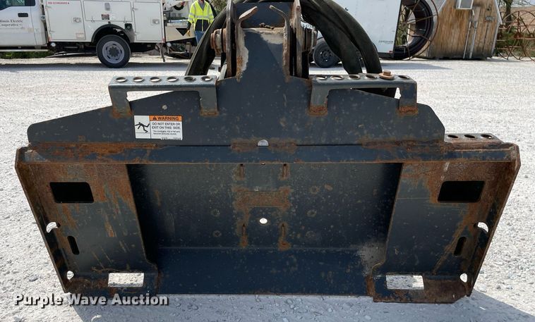 image for item LJ9633 Bobcat 30C  skid steer auger