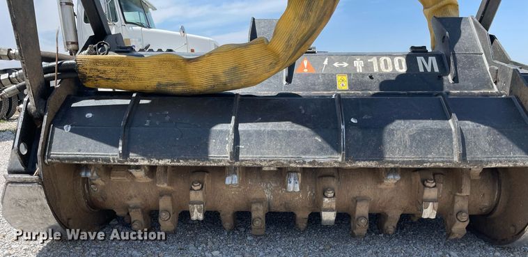image for item LJ9635 2017 Caterpillar HM415C  skid steer mulcher