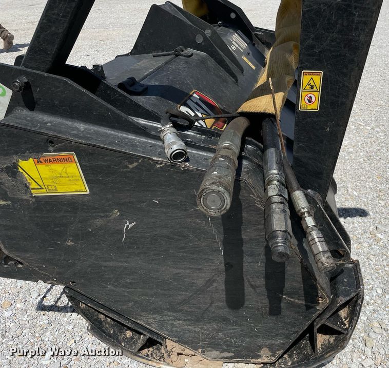 image for item LJ9635 2017 Caterpillar HM415C  skid steer mulcher