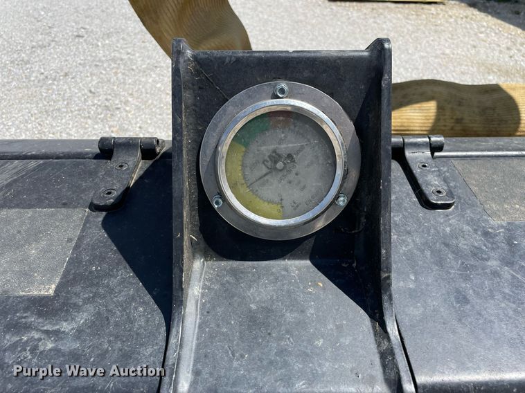 image for item LJ9635 2017 Caterpillar HM415C  skid steer mulcher