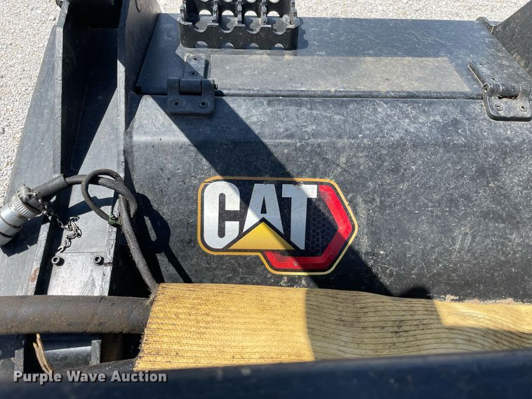 image for item LJ9635 2017 Caterpillar HM415C  skid steer mulcher