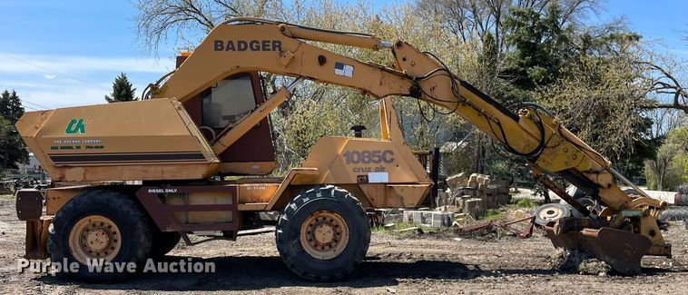 image for item LJ9642 1995 Badger 1085C  wheeled excavator