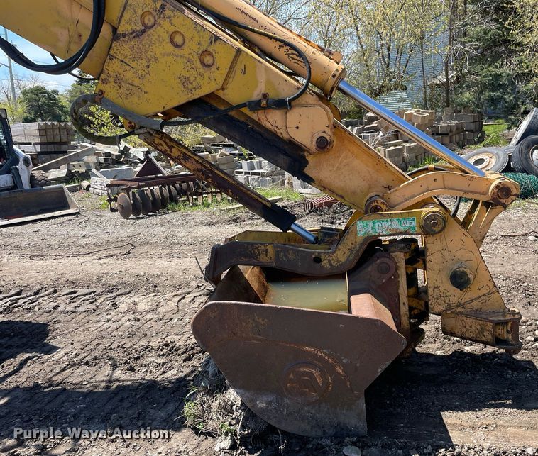 image for item LJ9642 1995 Badger 1085C  wheeled excavator