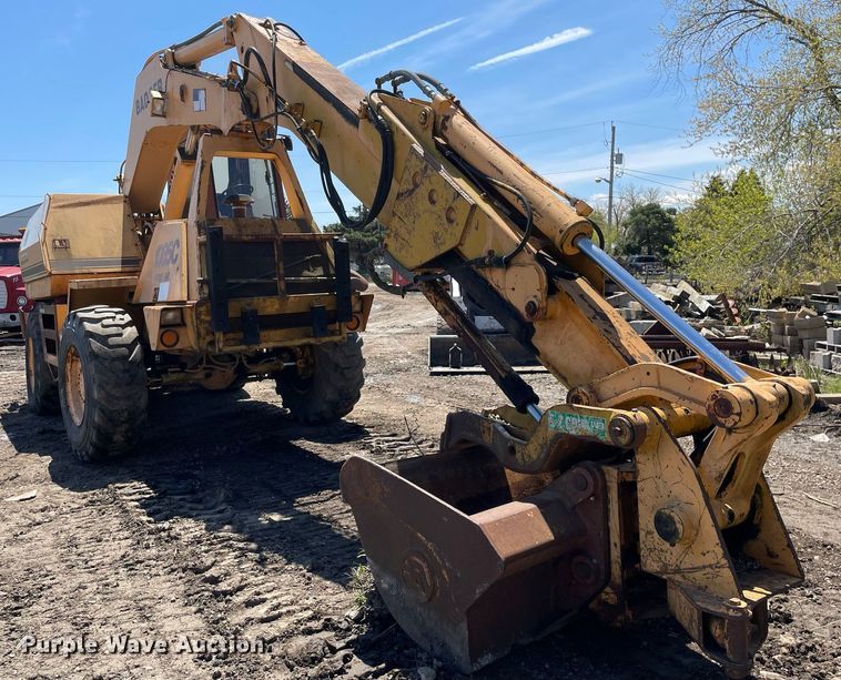 image for item LJ9642 1995 Badger 1085C  wheeled excavator