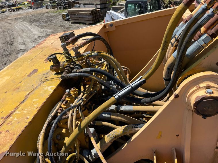 image for item LJ9642 1995 Badger 1085C  wheeled excavator