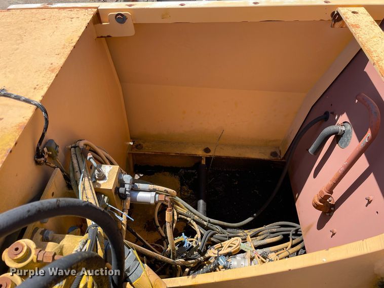 image for item LJ9642 1995 Badger 1085C  wheeled excavator