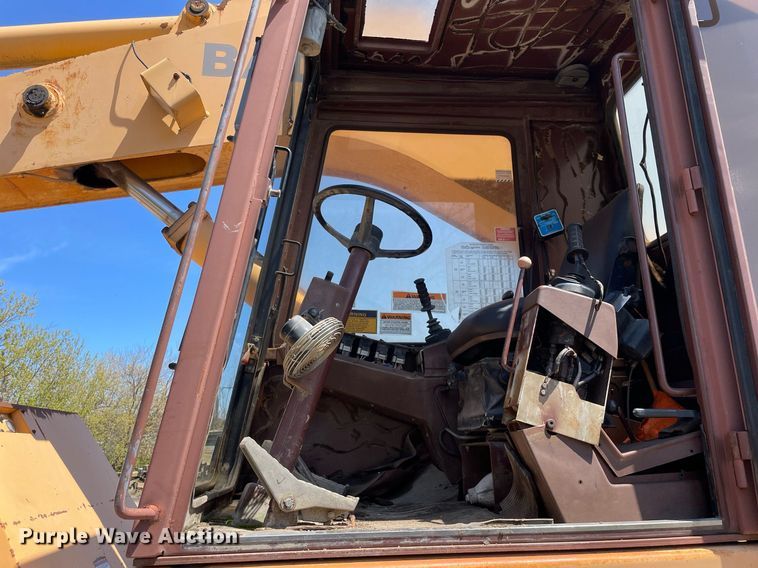 image for item LJ9642 1995 Badger 1085C  wheeled excavator