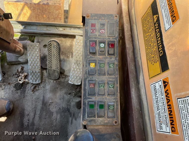 image for item LJ9642 1995 Badger 1085C  wheeled excavator