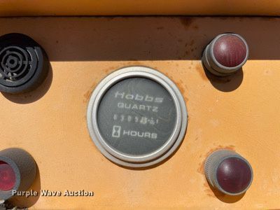 image for item LJ9642 1995 Badger 1085C  wheeled excavator