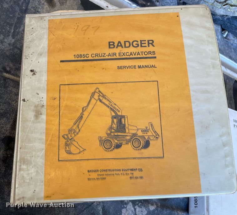 image for item LJ9642 1995 Badger 1085C  wheeled excavator