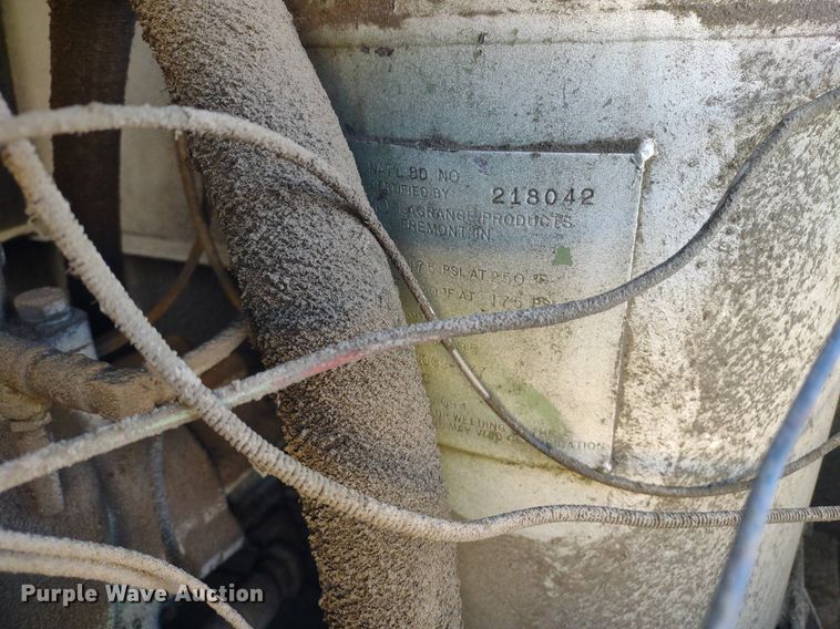 image for item LL9068 (2) air compressors