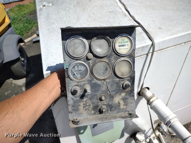 image for item LL9068 (2) air compressors