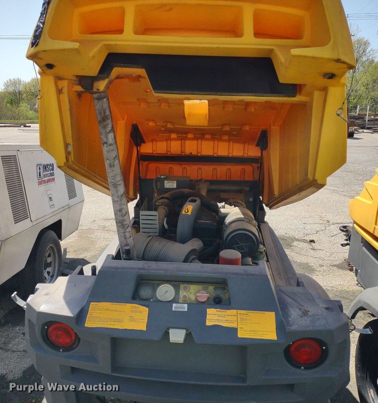 image for item LL9069 (2) air compressors