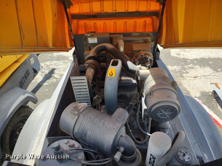 image for item LL9069 (2) air compressors