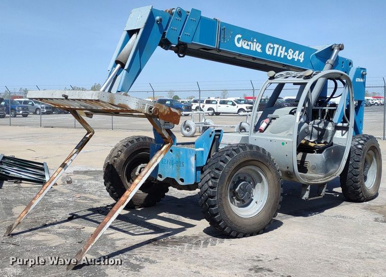image for item LL9070 2007 Genie GTH-844  telehandler