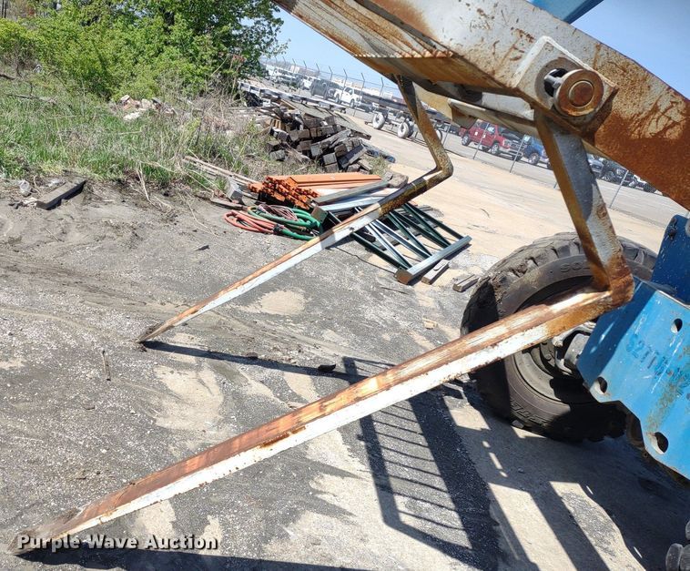 image for item LL9070 2007 Genie GTH-844  telehandler