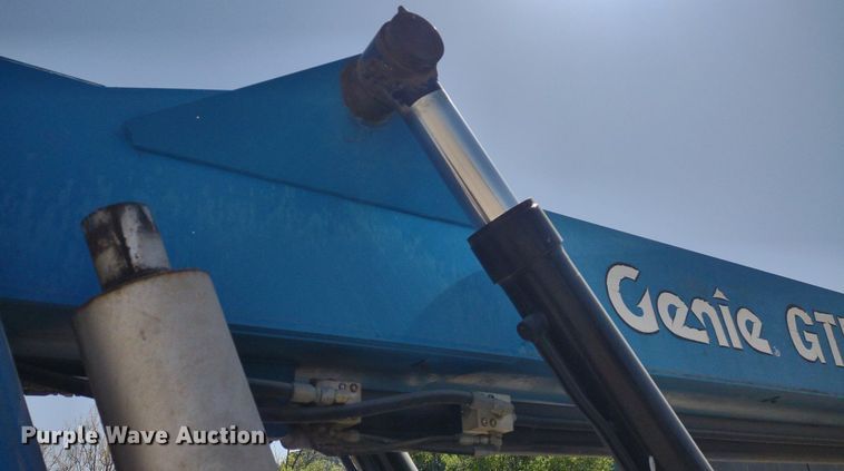 image for item LL9070 2007 Genie GTH-844  telehandler