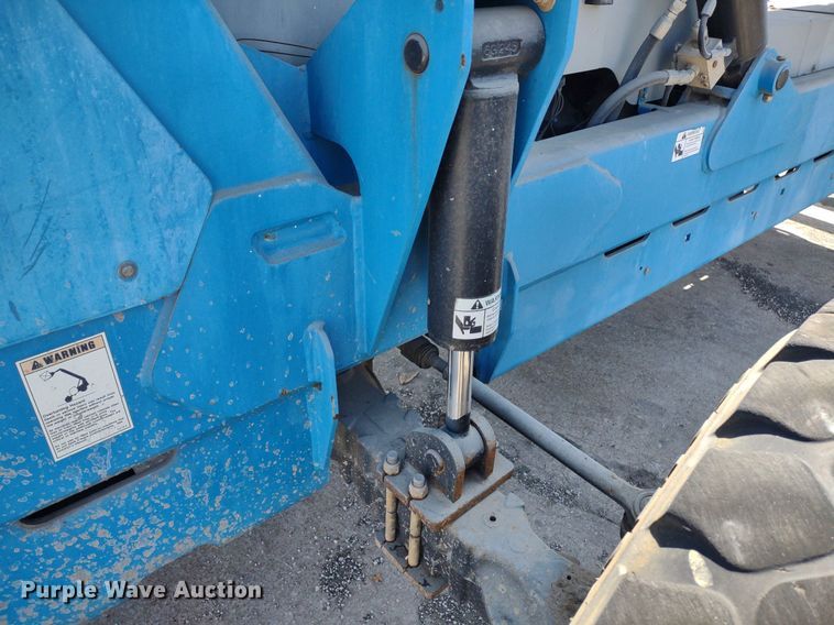 image for item LL9070 2007 Genie GTH-844  telehandler
