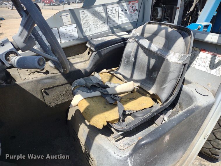 image for item LL9070 2007 Genie GTH-844  telehandler