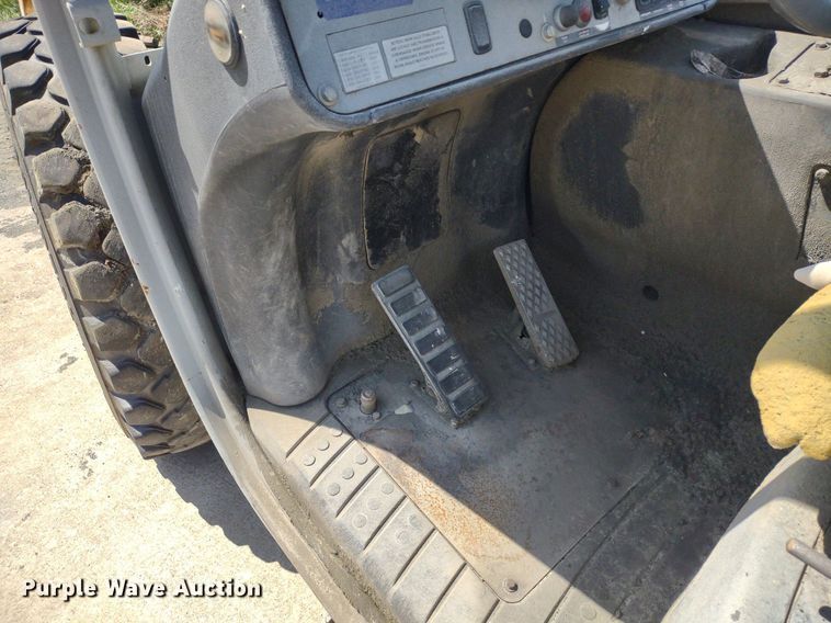 image for item LL9070 2007 Genie GTH-844  telehandler