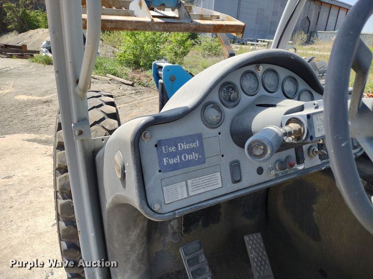 image for item LL9070 2007 Genie GTH-844  telehandler