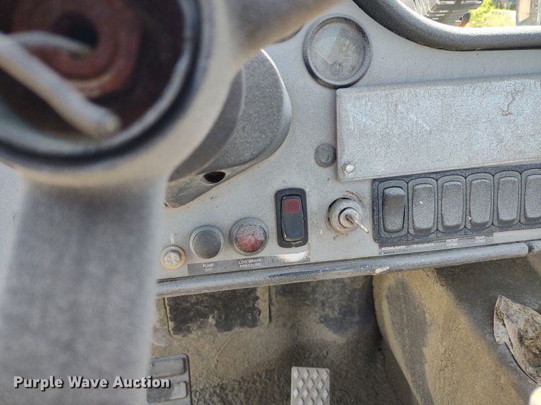 image for item LL9070 2007 Genie GTH-844  telehandler