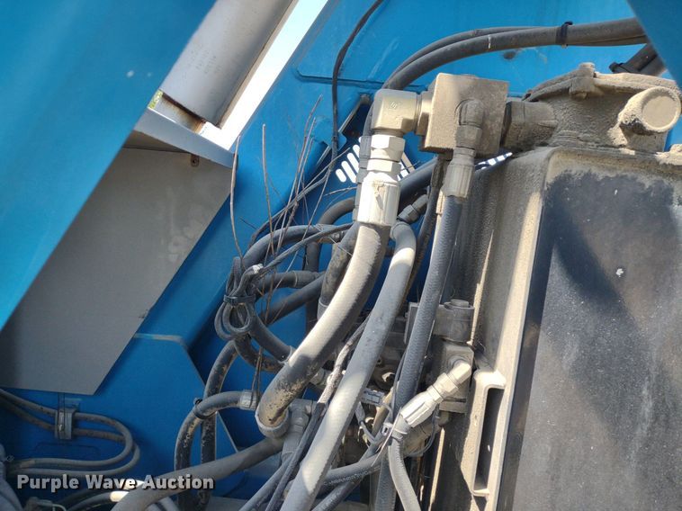 image for item LL9070 2007 Genie GTH-844  telehandler