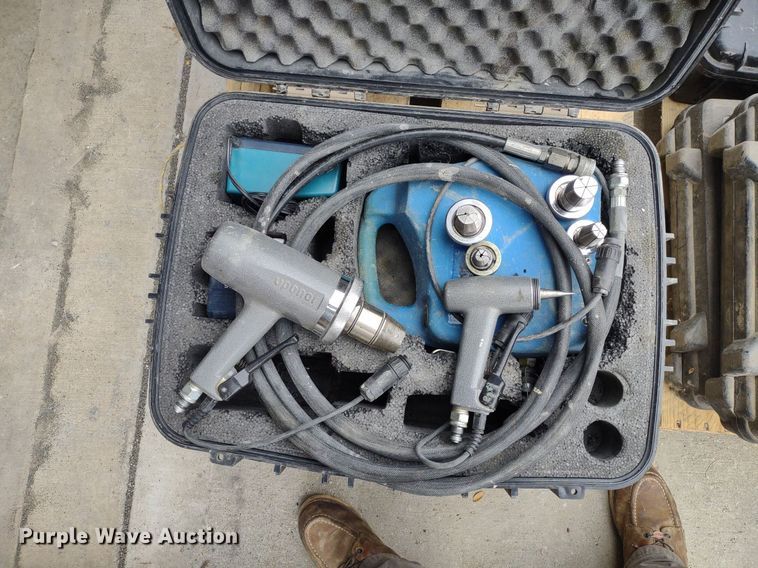 image for item LL9074 Expansion tools