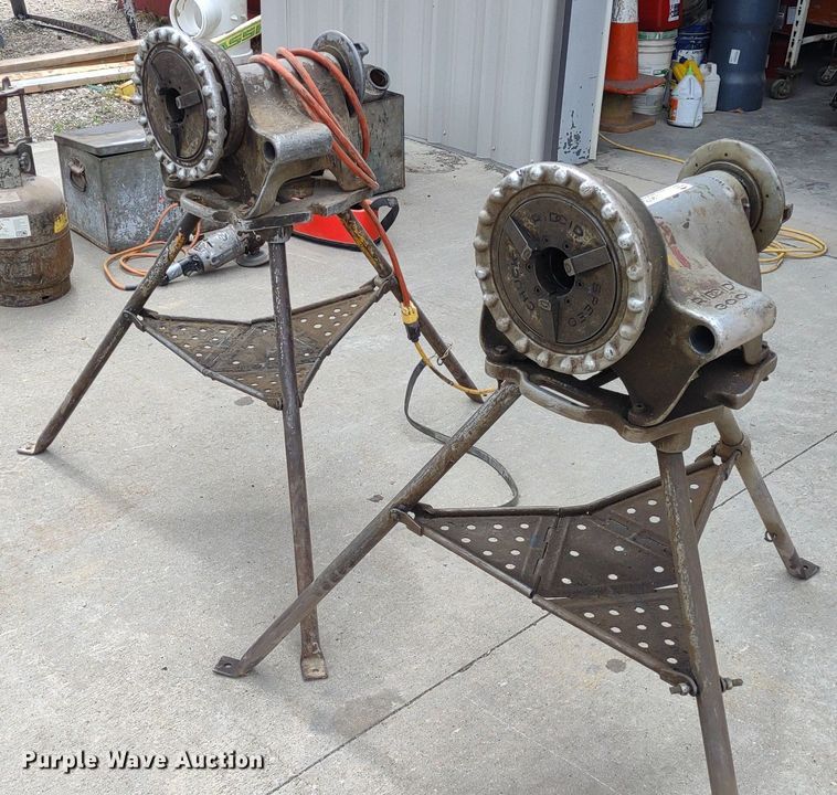 image for item LL9076 (2) Ridgid 300 pipe threading machines