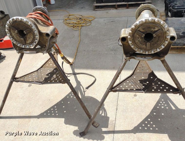 image for item LL9076 (2) Ridgid 300 pipe threading machines